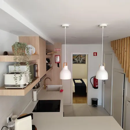 Hugo's Panoramic Duplex * Lisbon